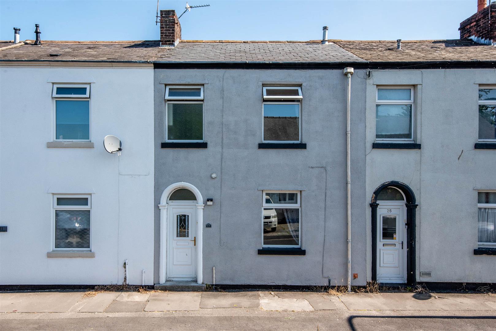 2 bed property in School Street, Leyland